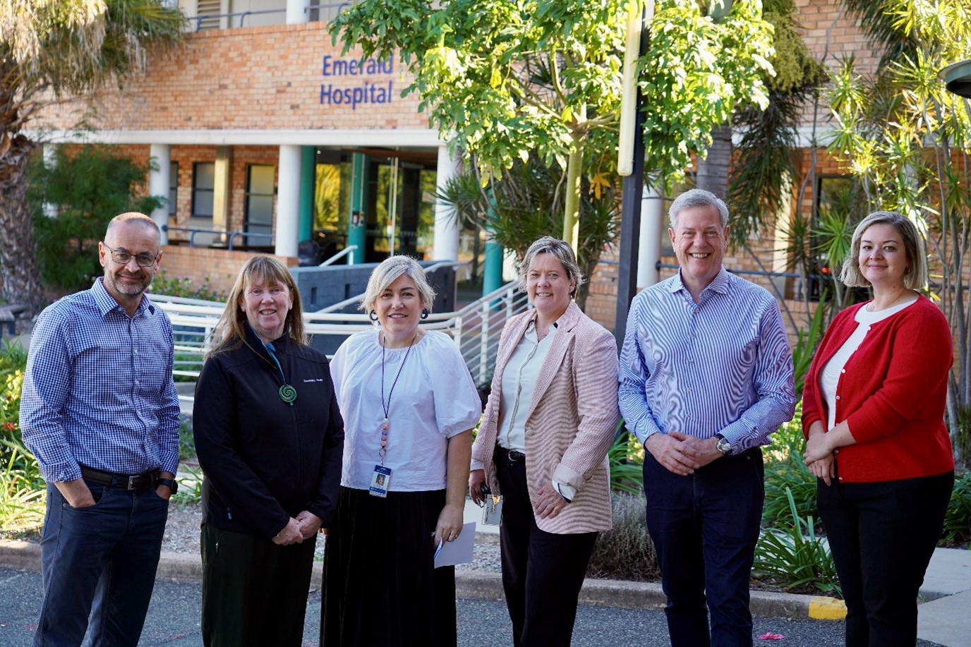 Director-General of Queensland Health and Chief Executive and staff of Central Queensland Hospital and Health Service with the Health Minister at Emerald Hospital. Image courtesy of Queensland Health.
    